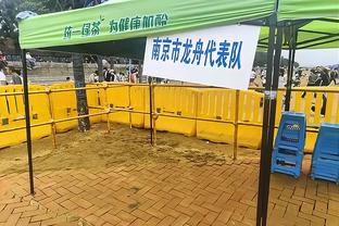 徐静雨：打替补有利于克莱留守勇士 一直占着首发会让双方陷两难